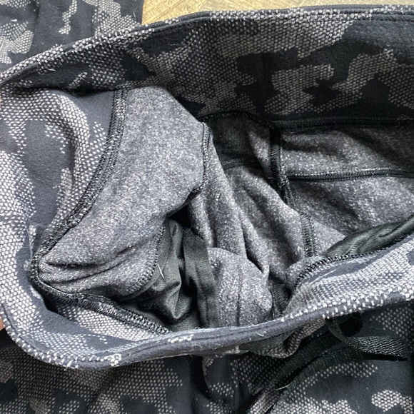 Quarter zip up and jogger pants combo.Both have functional pockets - Picture 5 of 6